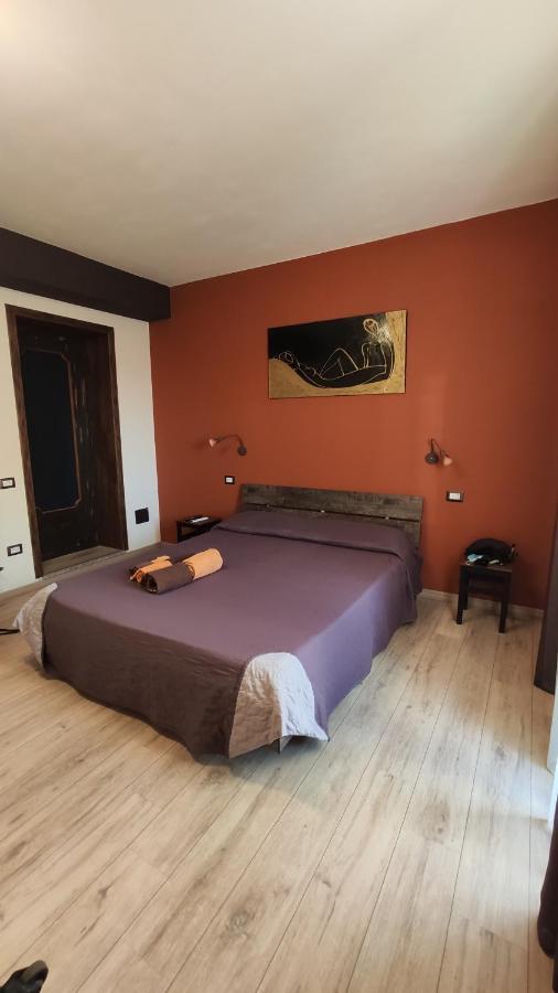 Artista B&B Càbras Buitenkant foto